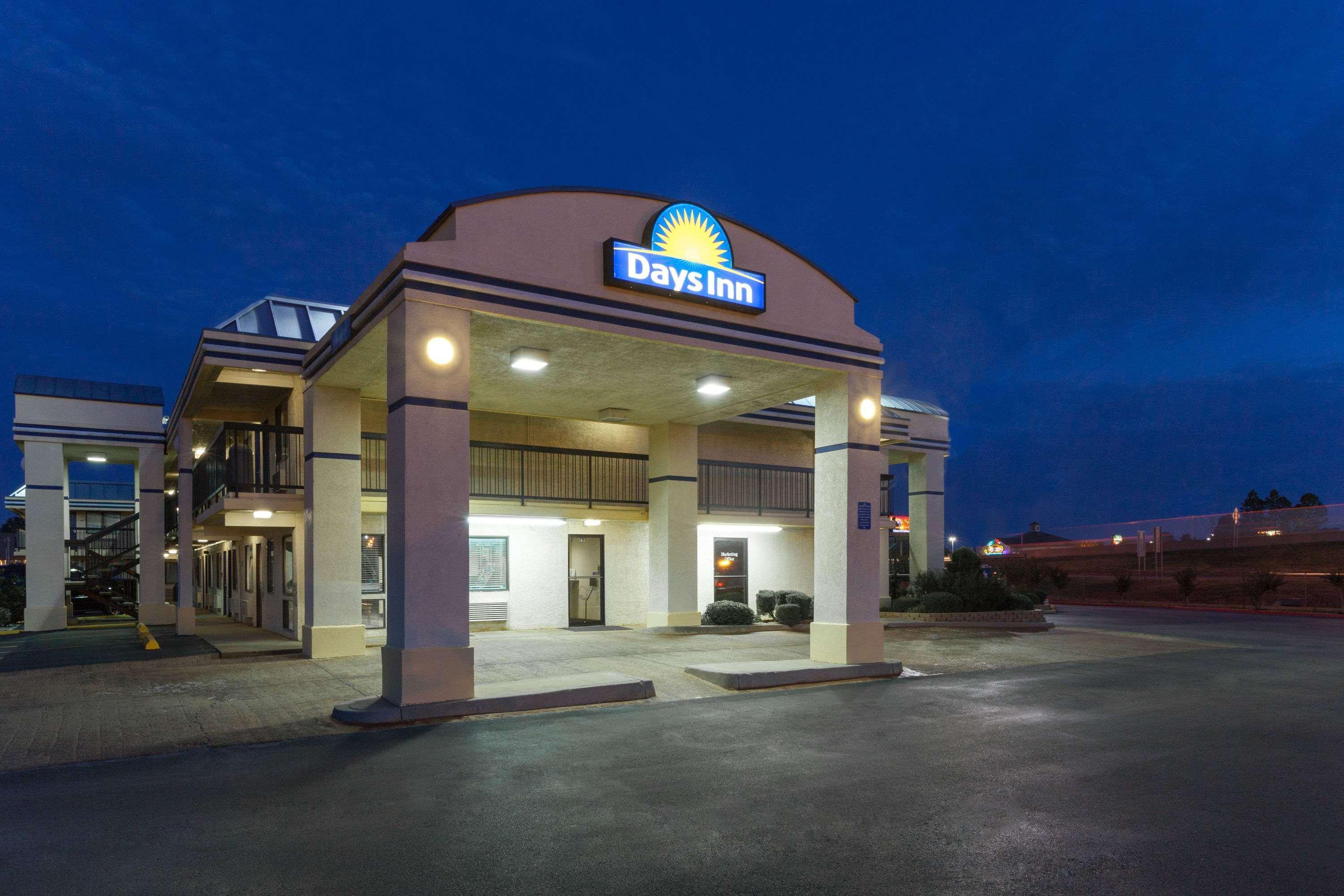 Days Inn Oklahoma City West Exterior photo