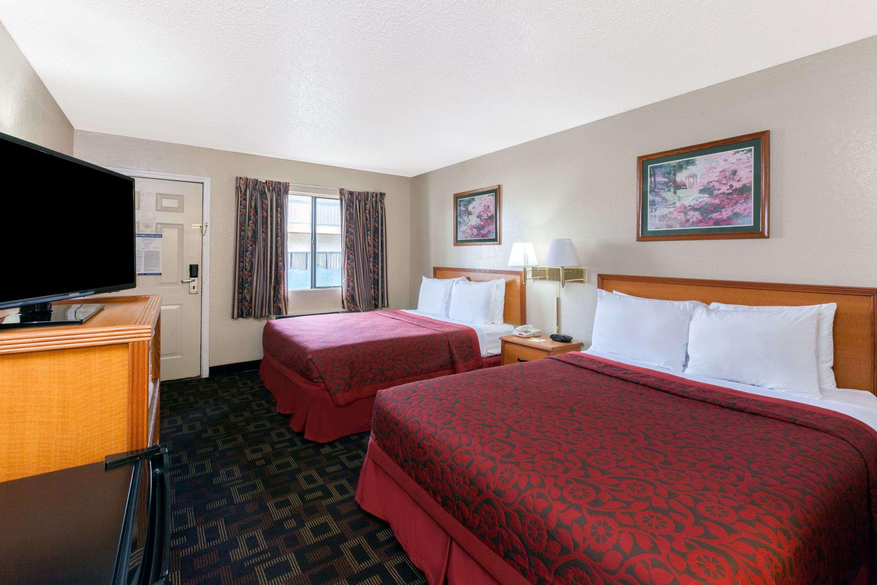Days Inn Oklahoma City West Exterior photo